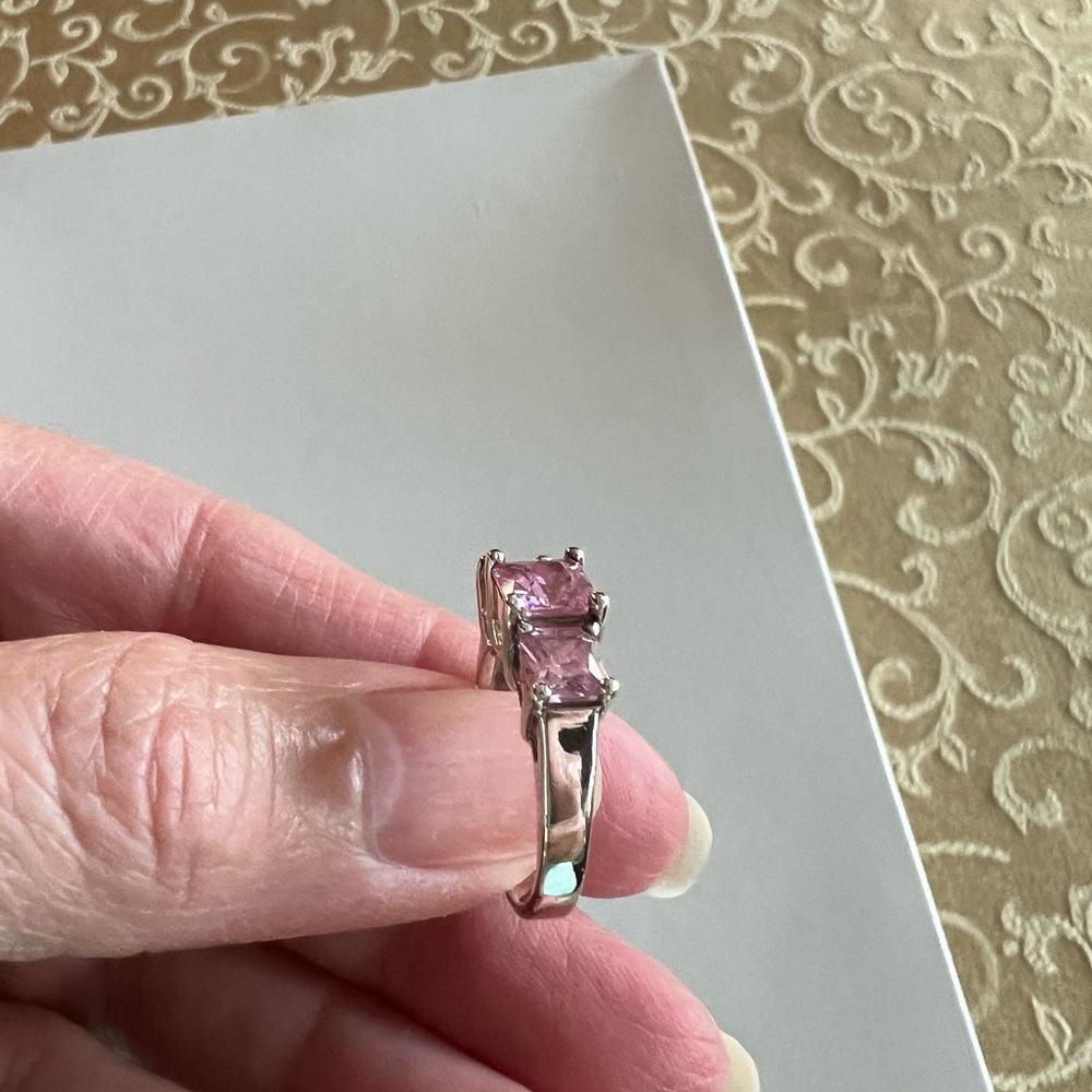 Pink stones ring and earrings set